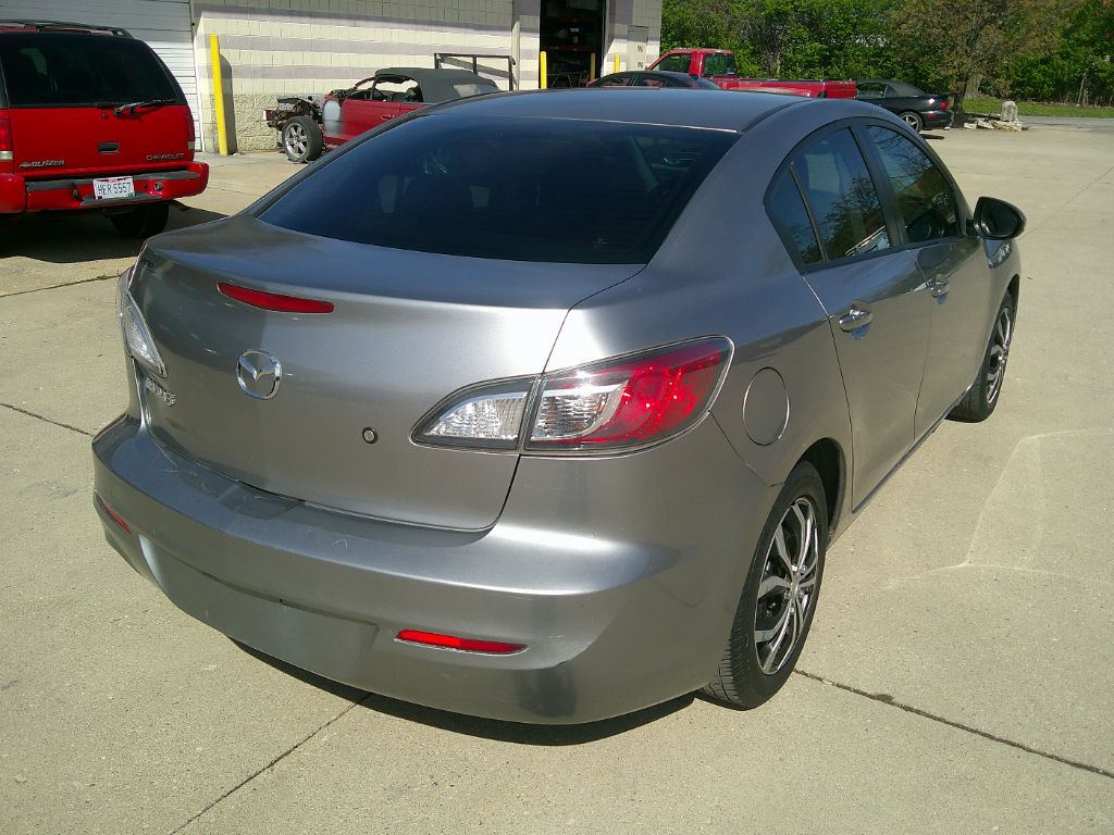 2012 Mazda Mazda3 i Sport photo