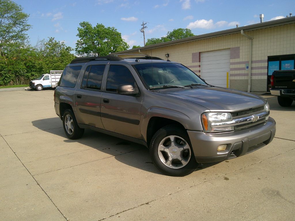 2005 Chevrolet SLX LS photo