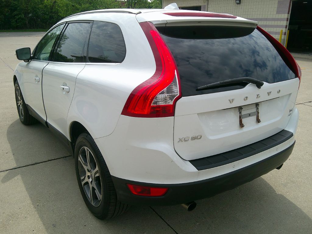 2011 Volvo XC60 T6 photo