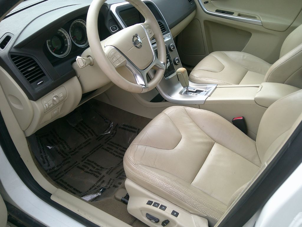 2011 Volvo XC60 T6 photo