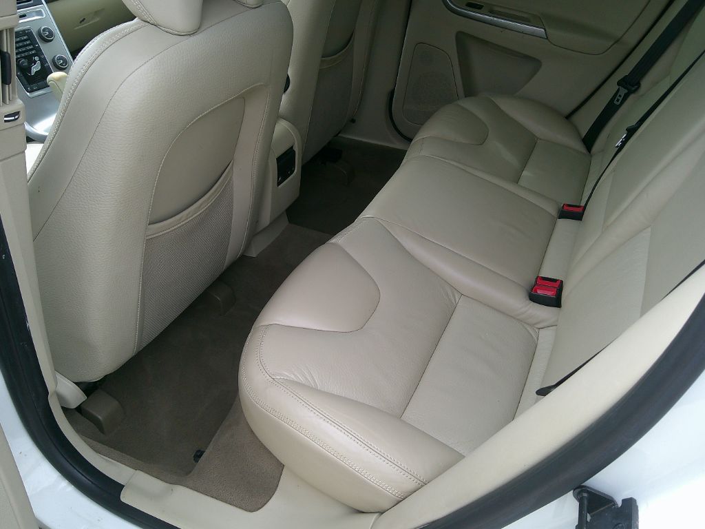 2011 Volvo XC60 T6 photo