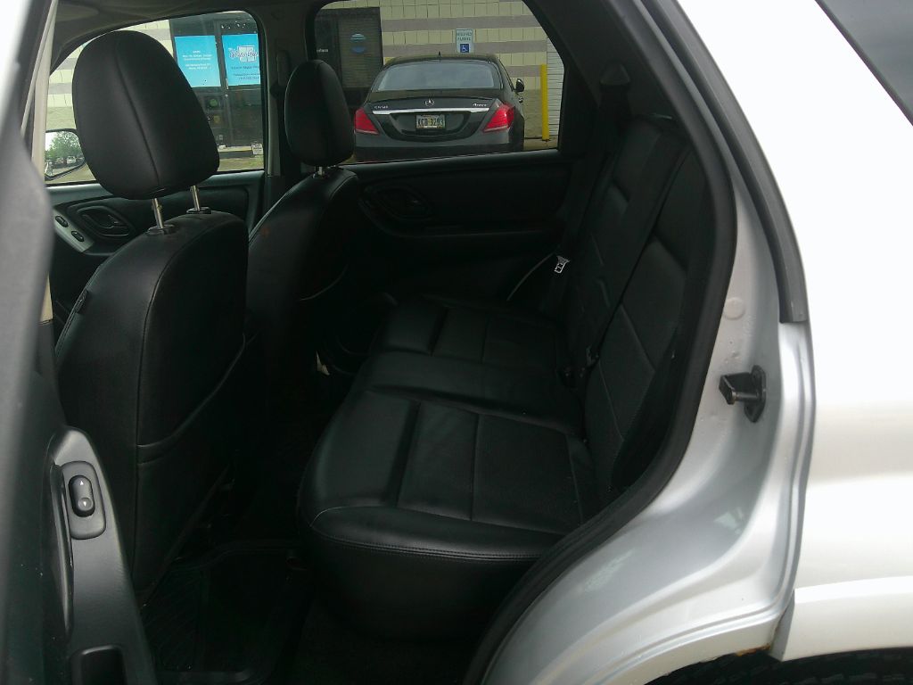 2007 Ford Escape Limited photo