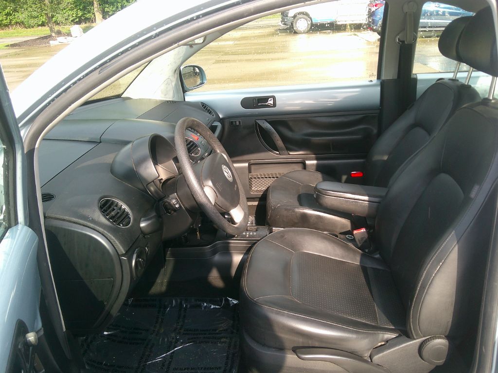 2010 Volkswagen Beetle - $7,497