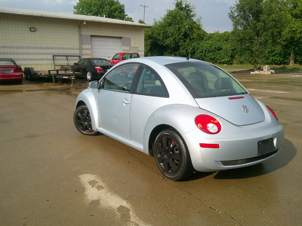 2010 Volkswagen Beetle - $7,497