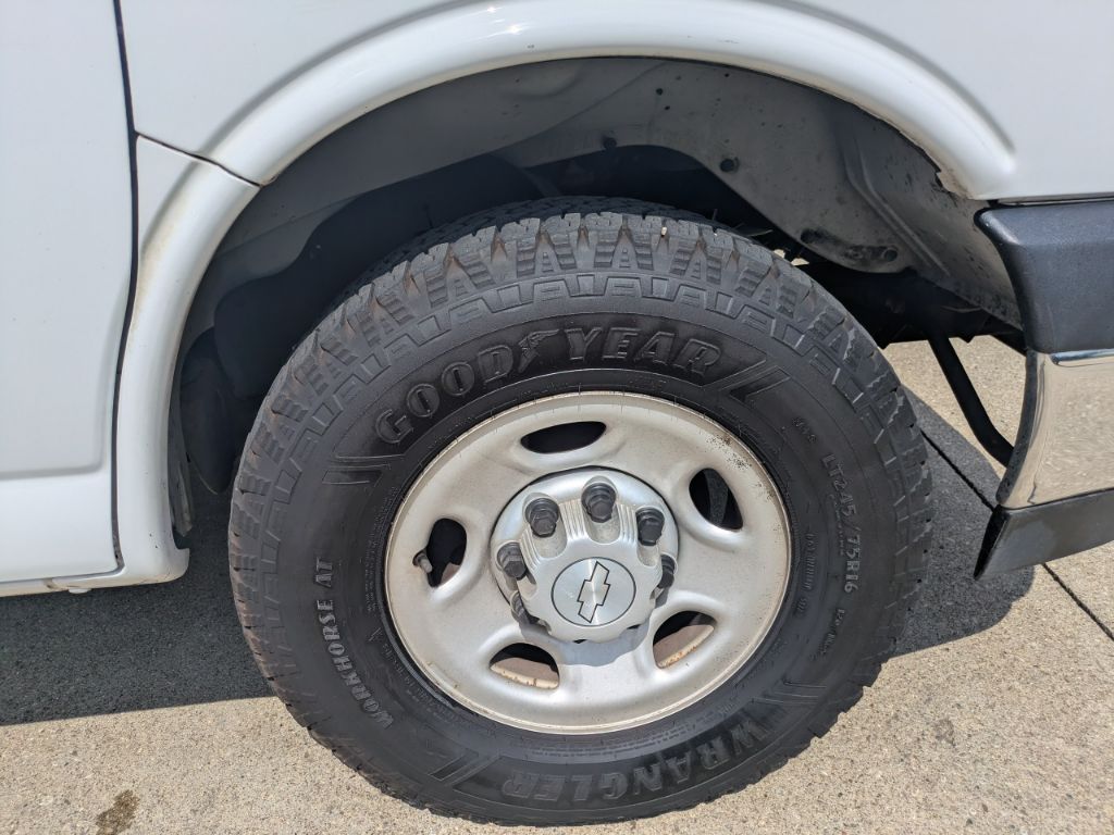 2019 Chevrolet Express - $14,997