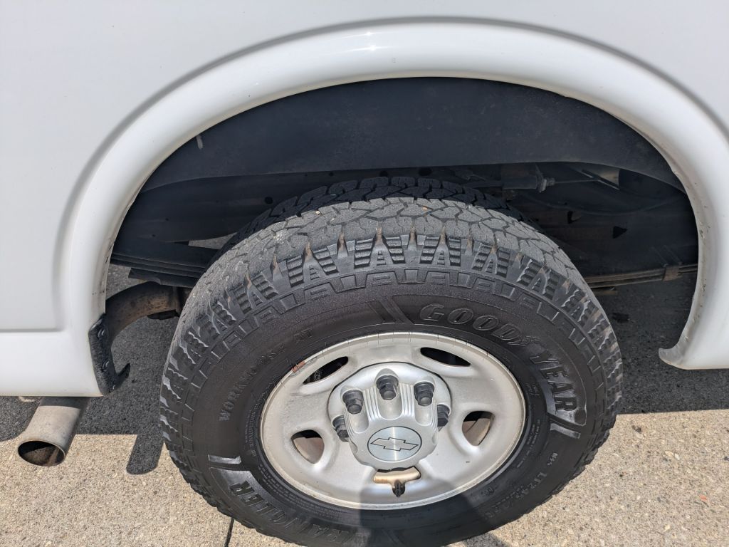 2019 Chevrolet Express - $14,997