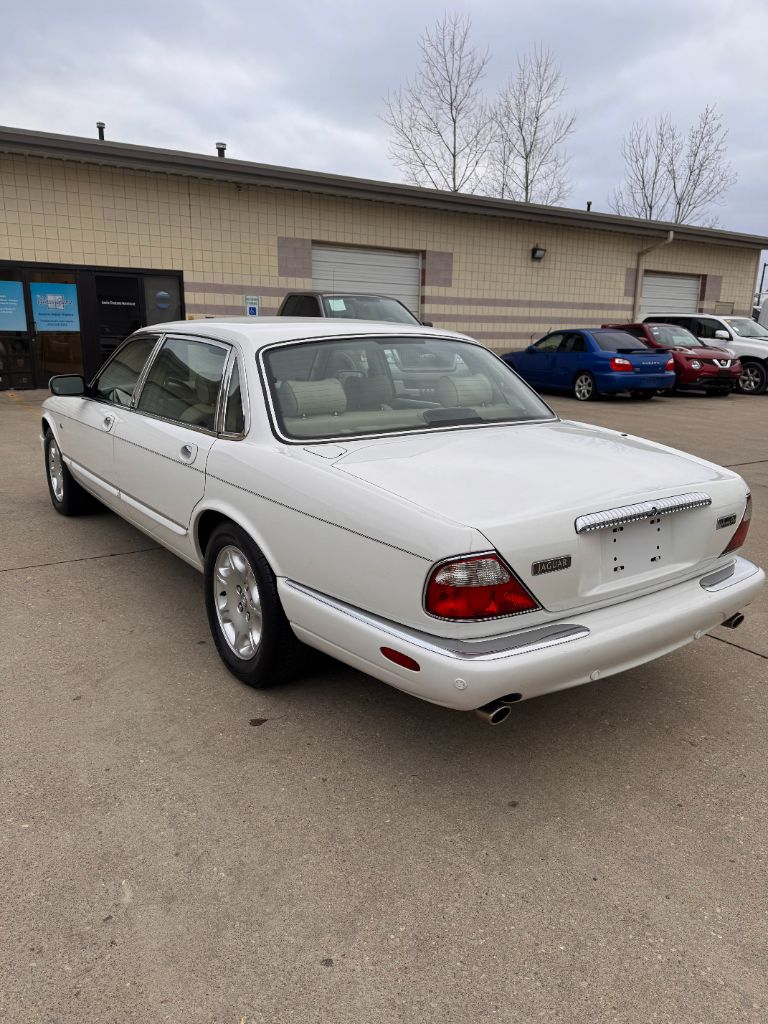 2001 Jaguar Vanden Plas - $18,997