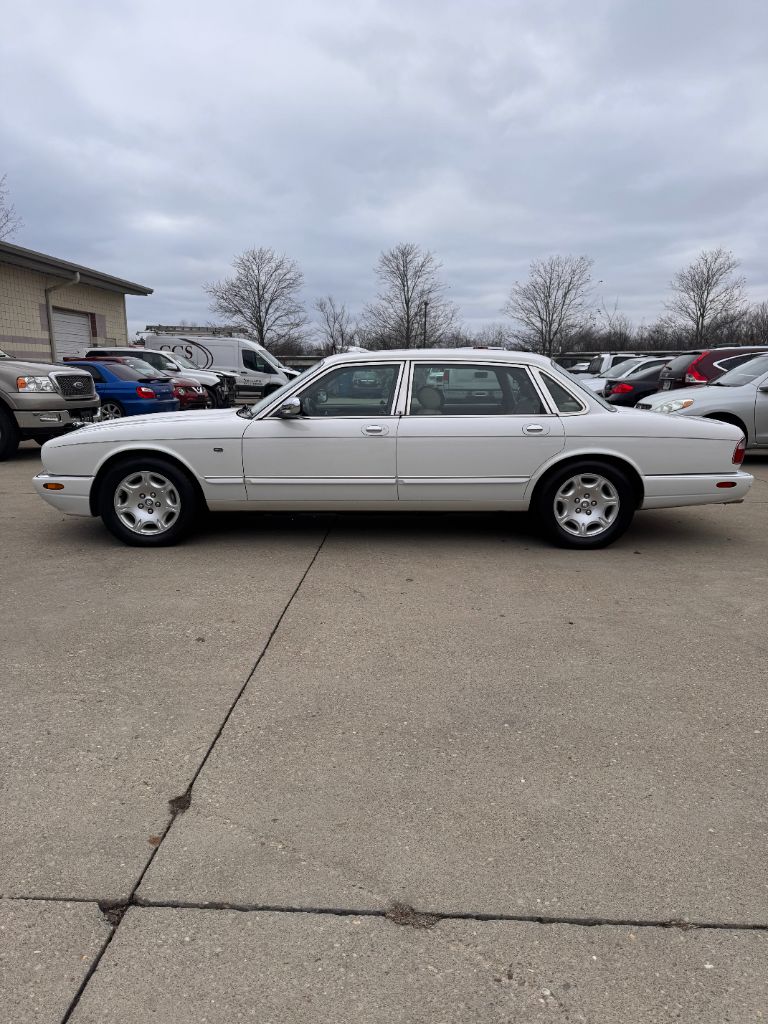 2001 Jaguar Vanden Plas - $18,997