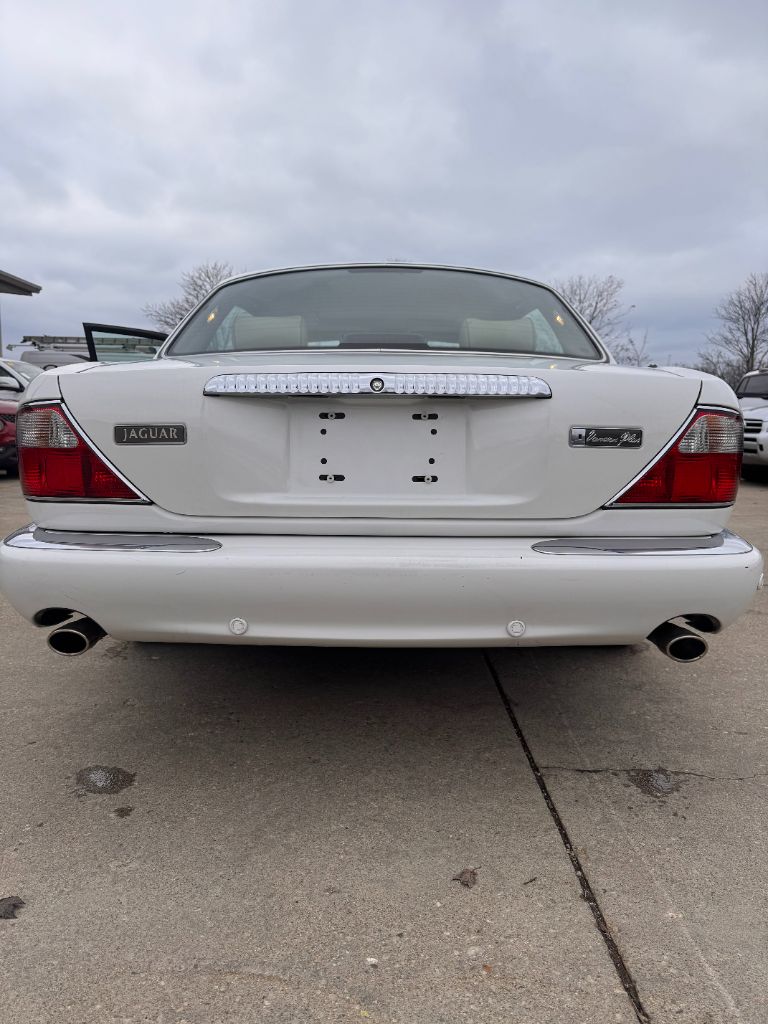 2001 Jaguar Vanden Plas - $18,997