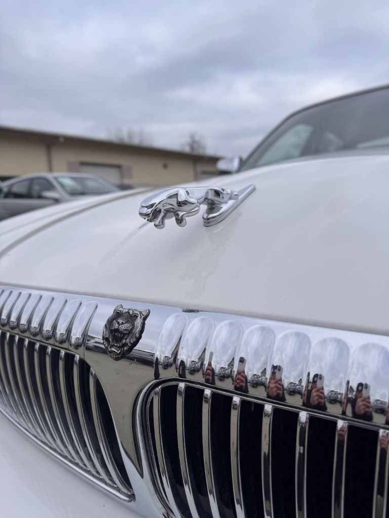 2001 Jaguar Vanden Plas - $18,997