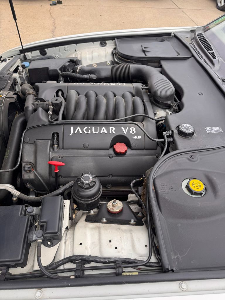 2001 Jaguar Vanden Plas - $18,997