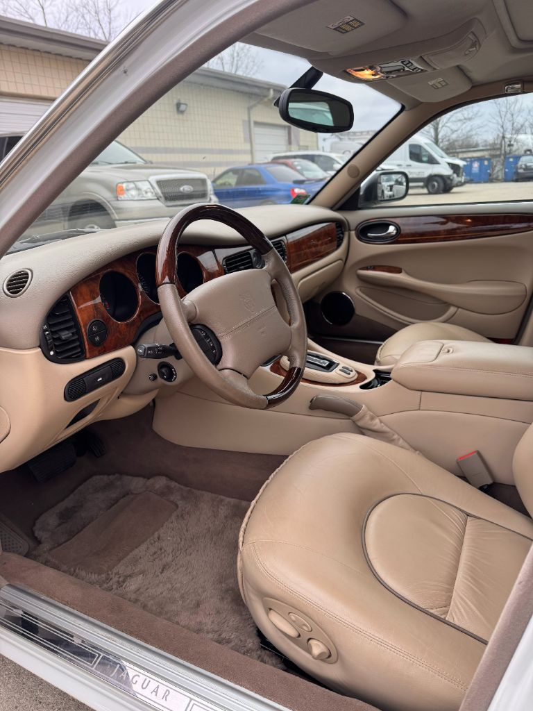 2001 Jaguar Vanden Plas - $18,997