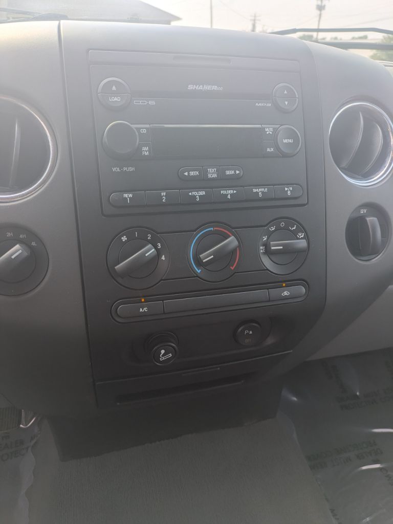 2006 Ford F-150 - $8,995