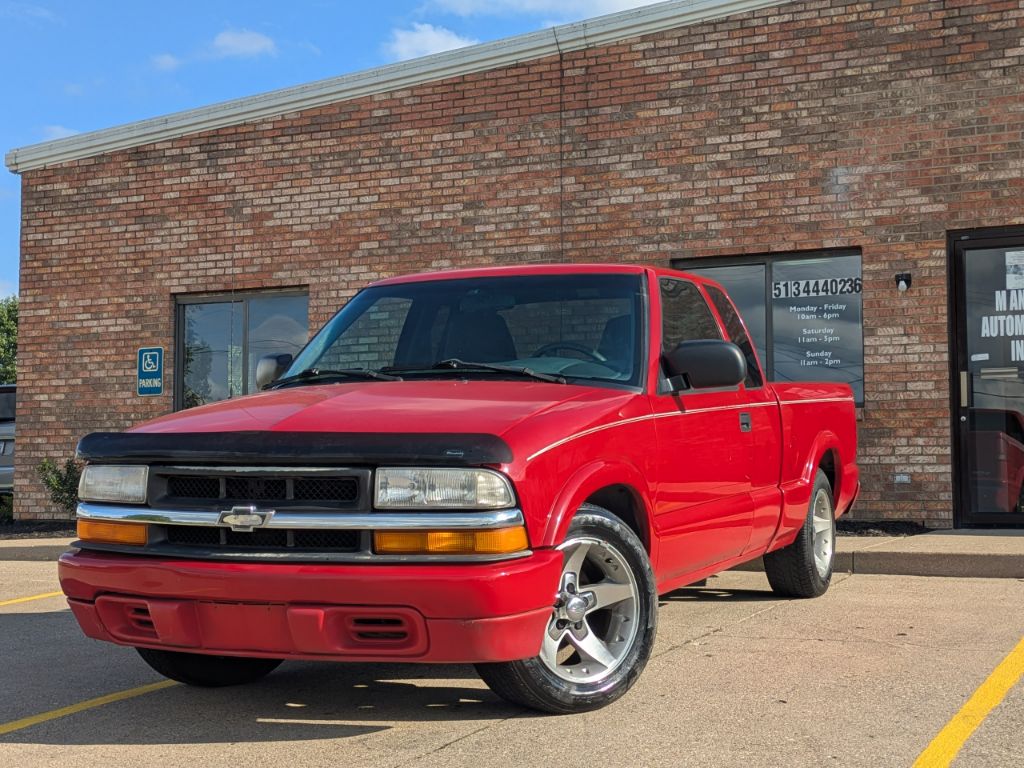2001 Chevrolet S-10 Pickup - $6,997