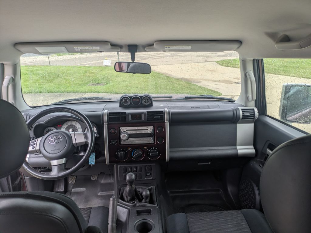 2007 Toyota FJ Cruiser - $14,497