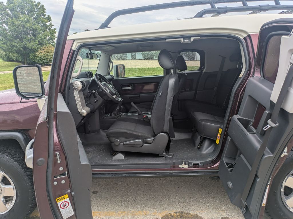 2007 Toyota FJ Cruiser - $14,497