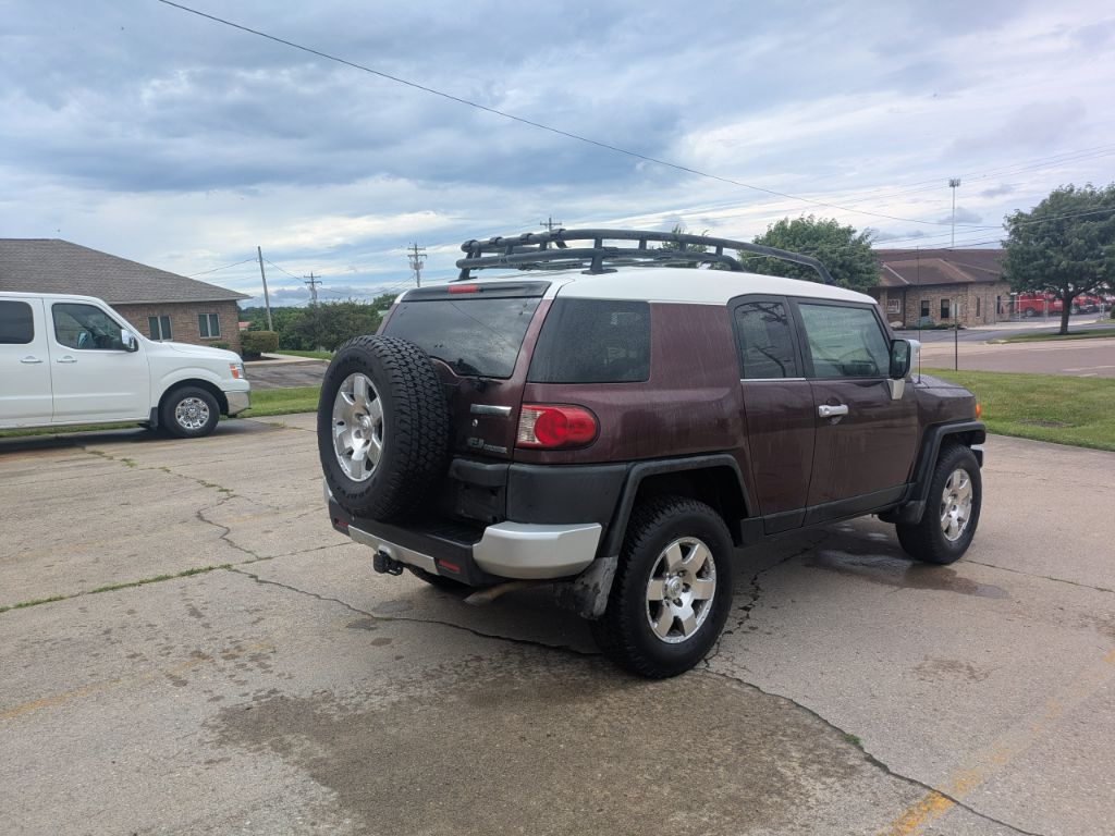 2007 Toyota FJ Cruiser - $14,497