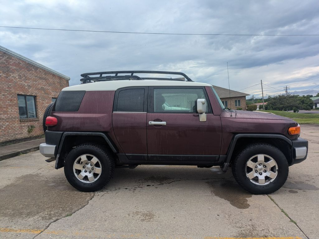 2007 Toyota FJ Cruiser - $14,497