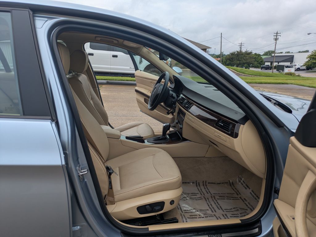 2011 BMW 328i - $10,497