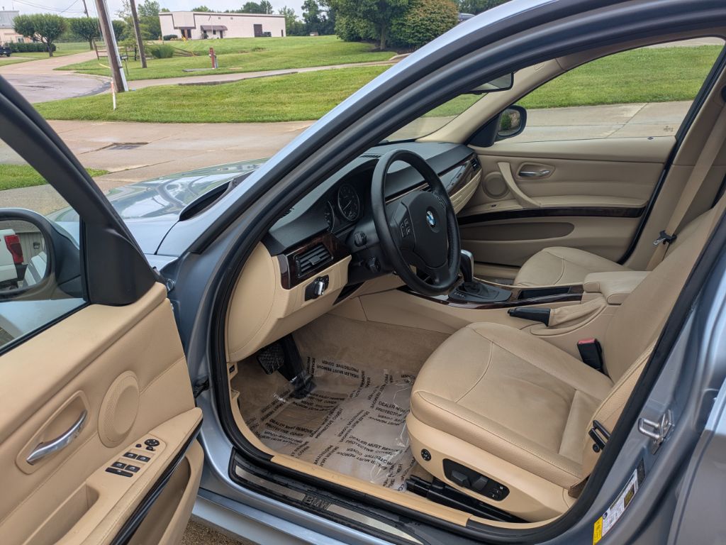 2011 BMW 328i - $10,497