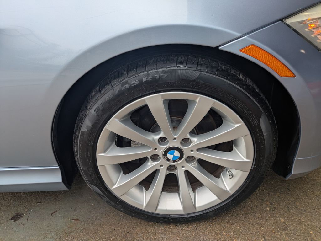2011 BMW 328i - $10,497