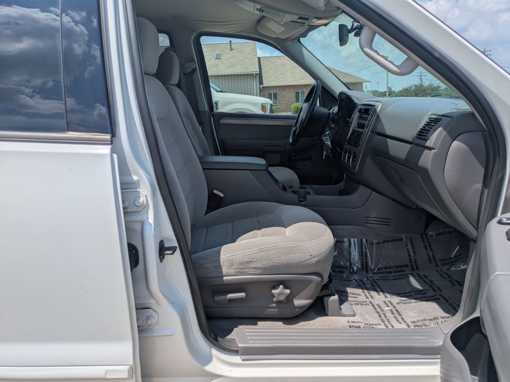 2004 Ford Explorer - $8,997