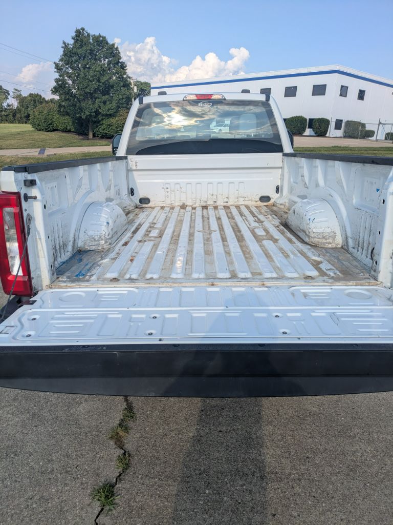 2023 Ford F-250 - $35,995