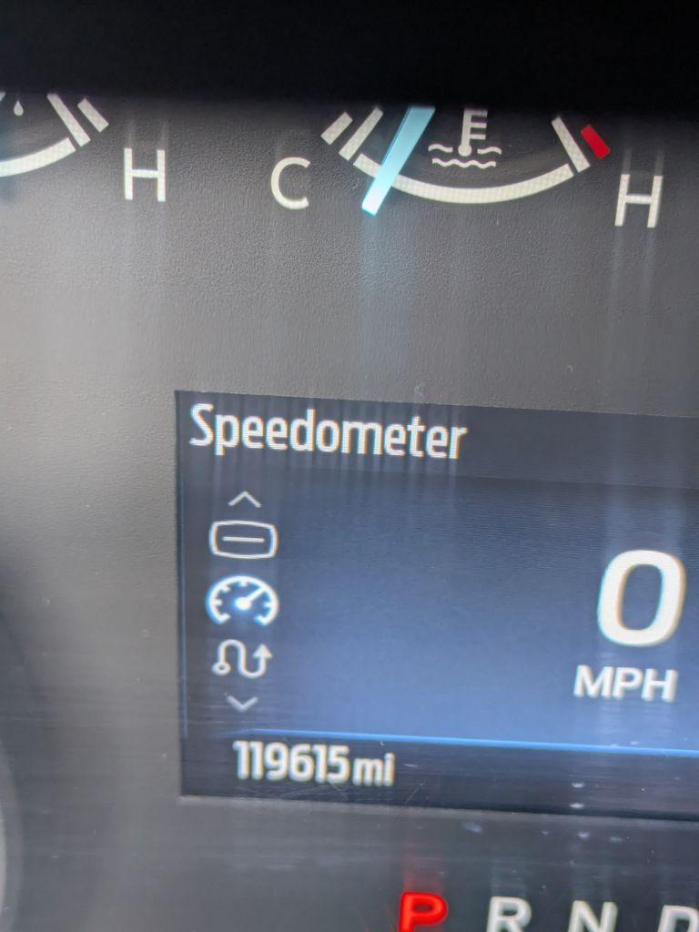 2023 Ford F-250 - $35,995