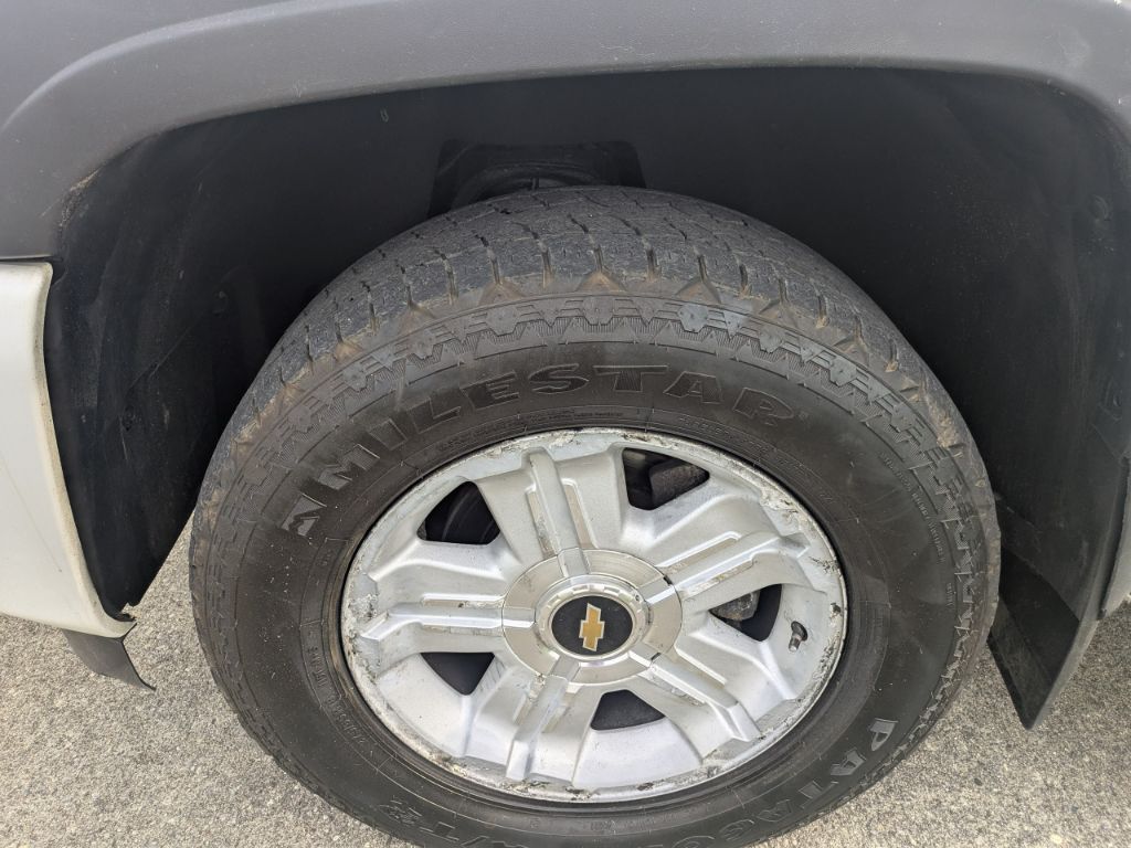 2012 Chevrolet Silverado - $16,995