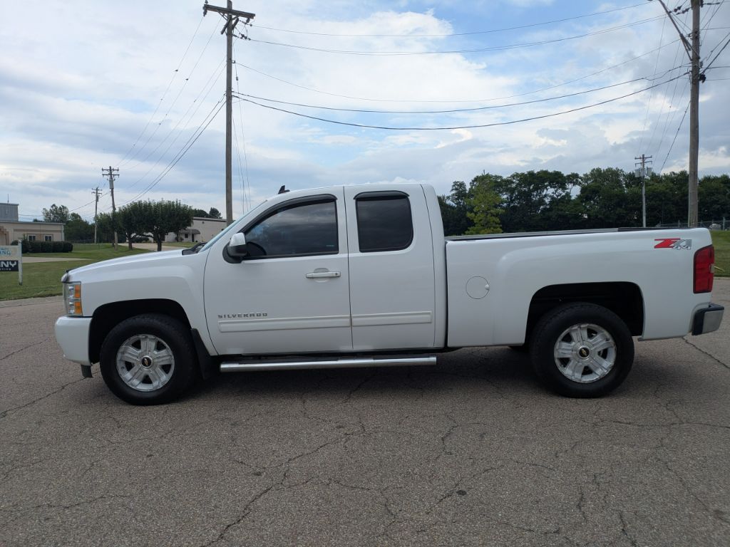 2012 Chevrolet Silverado - $16,995