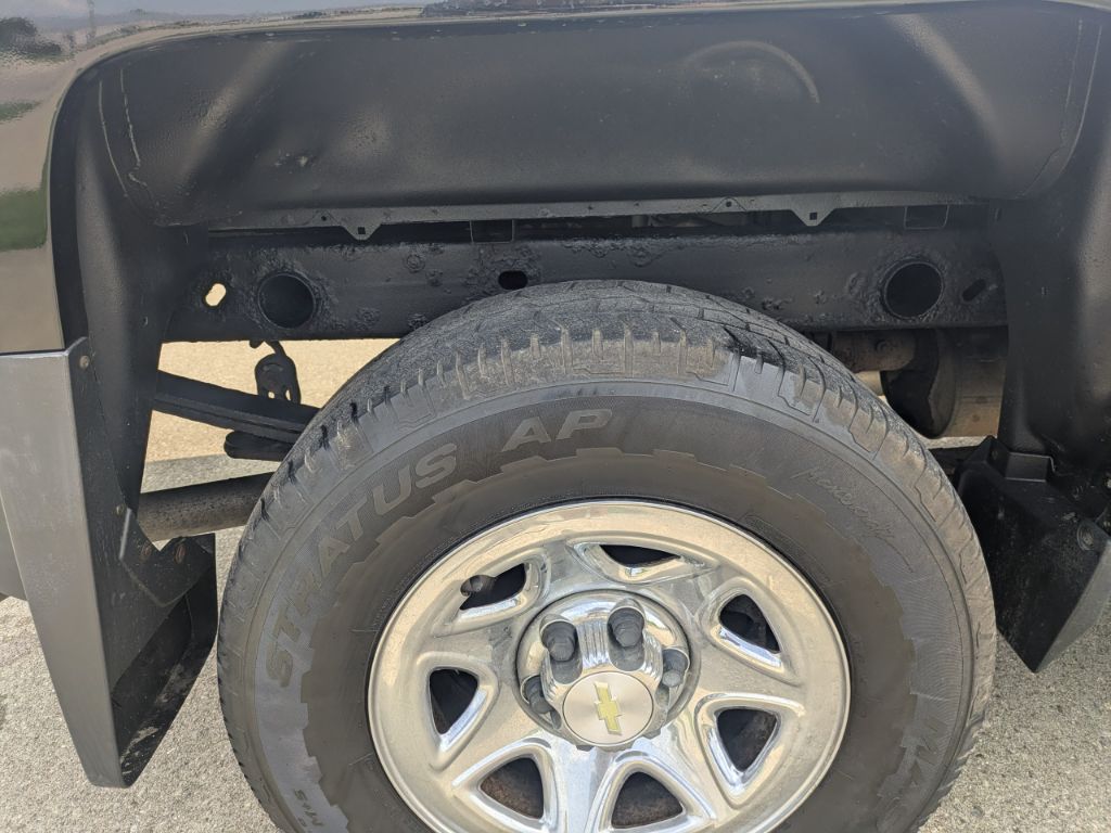 2014 Chevrolet Silverado - $12,997