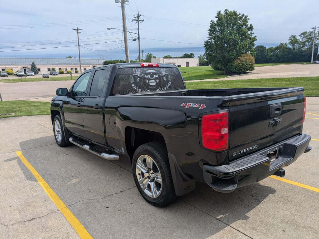 2016 Chevrolet Silverado - $18,497