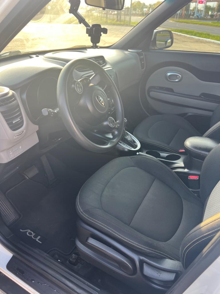 2015 Kia Soul + photo