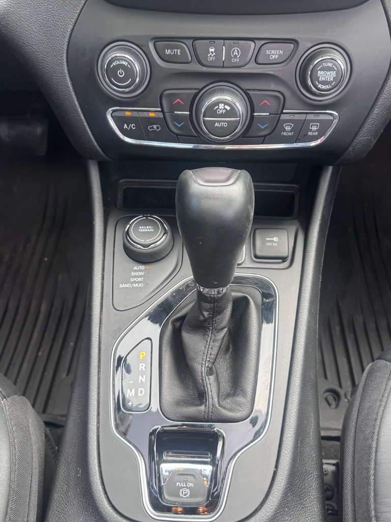 2020 Jeep Cherokee - $16,900