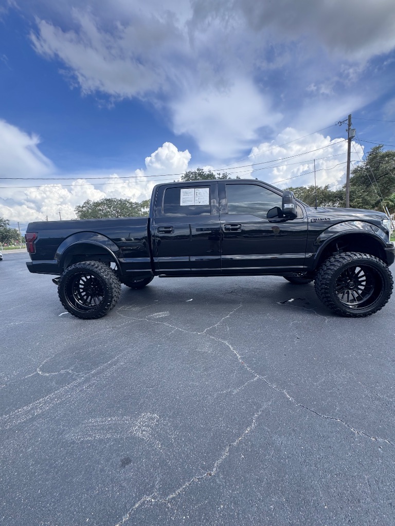 2019 Ford F-150 - $32,900