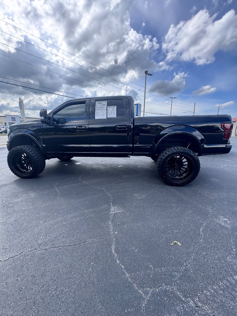 2019 Ford F-150 - $32,900