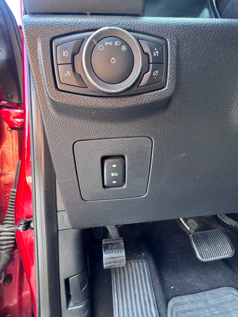 2016 Ford F-150 - $17,600