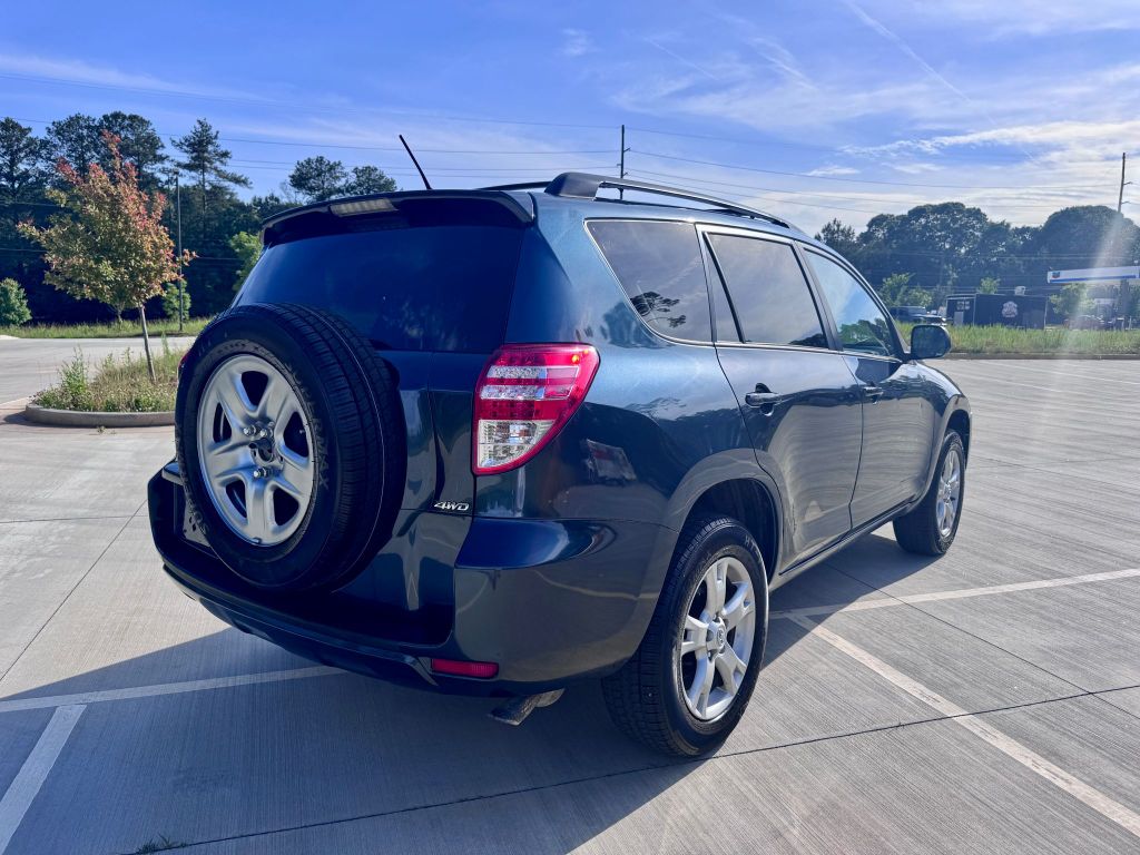 2012 Toyota RAV4 photo