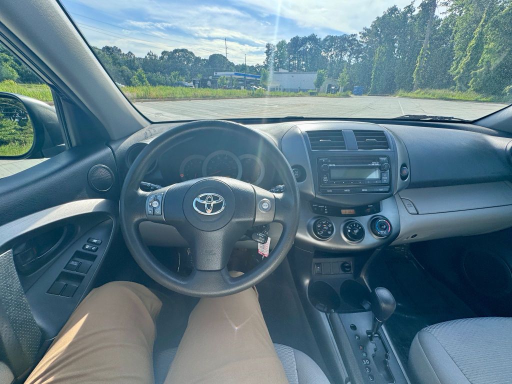2012 Toyota RAV4 photo