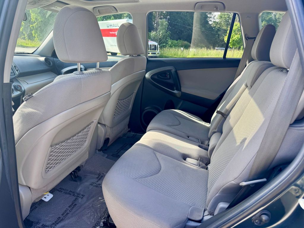 2012 Toyota RAV4 photo