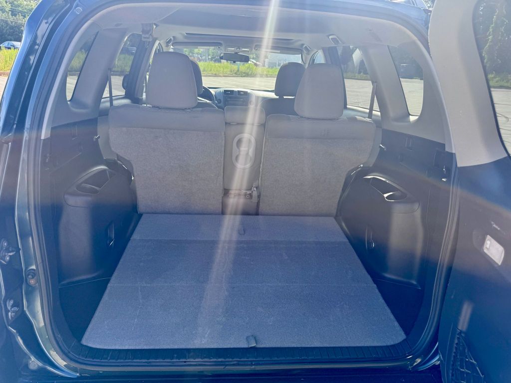 2012 Toyota RAV4 photo
