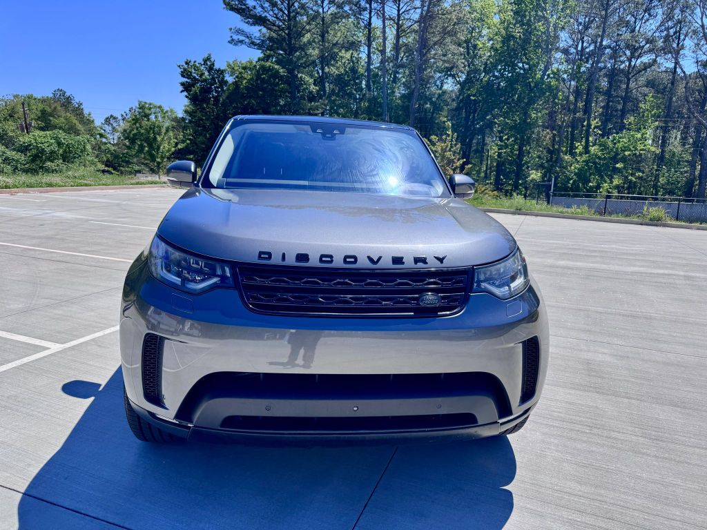 2017 Land Rover Discovery HSE photo