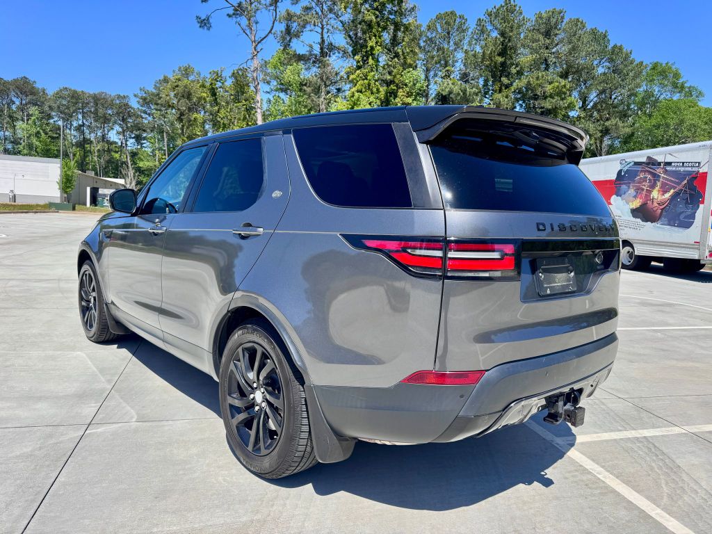 2017 Land Rover Discovery HSE photo