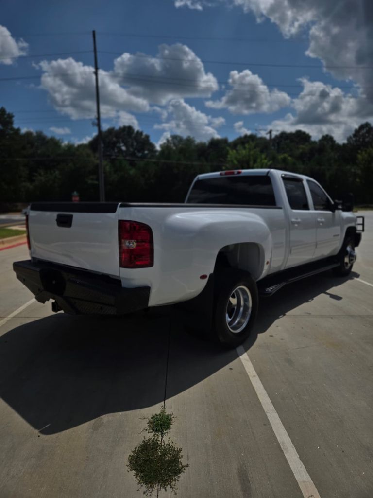 2014 Chevrolet Silverado - $22,999