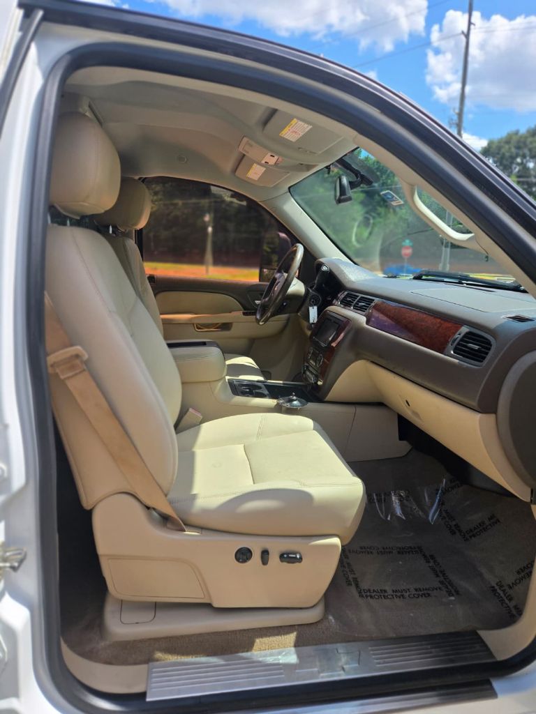 2014 Chevrolet Silverado - $22,999