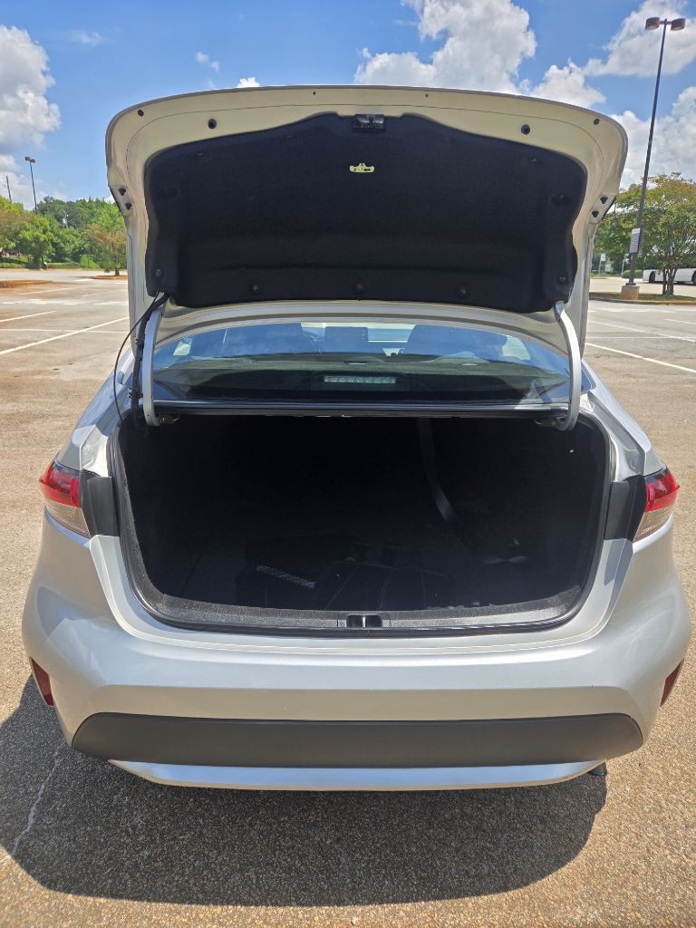 2021 Toyota Corolla - $14,000