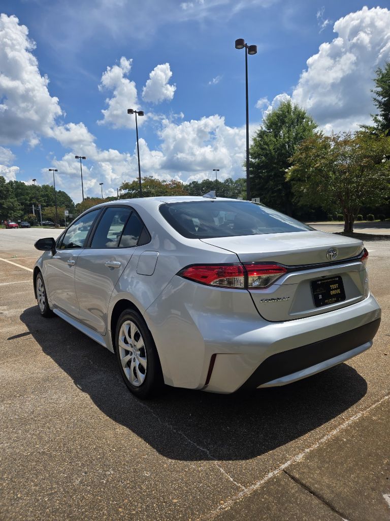 2021 Toyota Corolla - $14,000