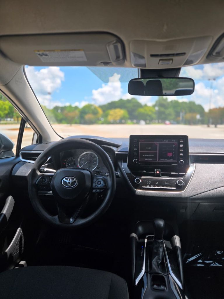 2021 Toyota Corolla - $14,000