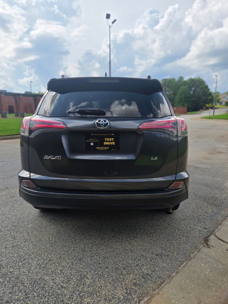 2018 Toyota RAV4 - $11,500
