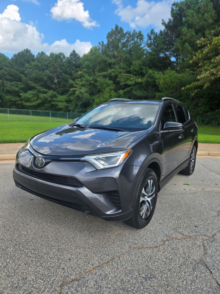 2018 Toyota RAV4 - $11,500